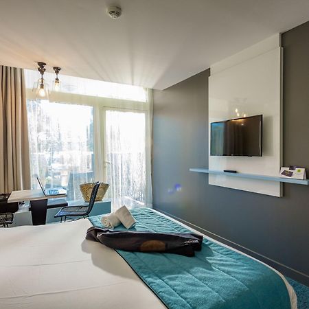 Logis Hotel Les Pins - Operalia Balaruc-les-Bains Buitenkant foto