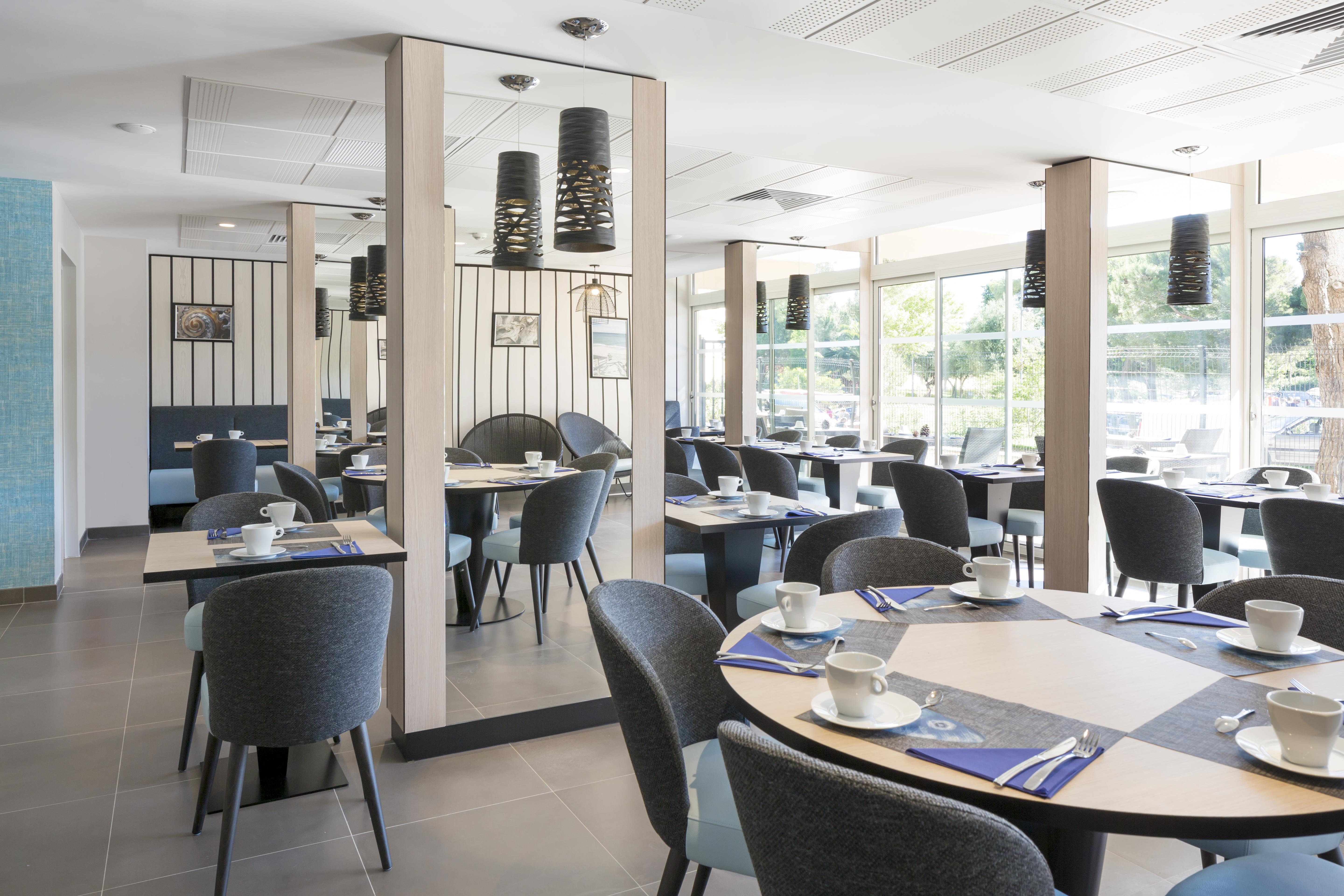 Logis Hotel Les Pins - Operalia Balaruc-les-Bains Buitenkant foto
