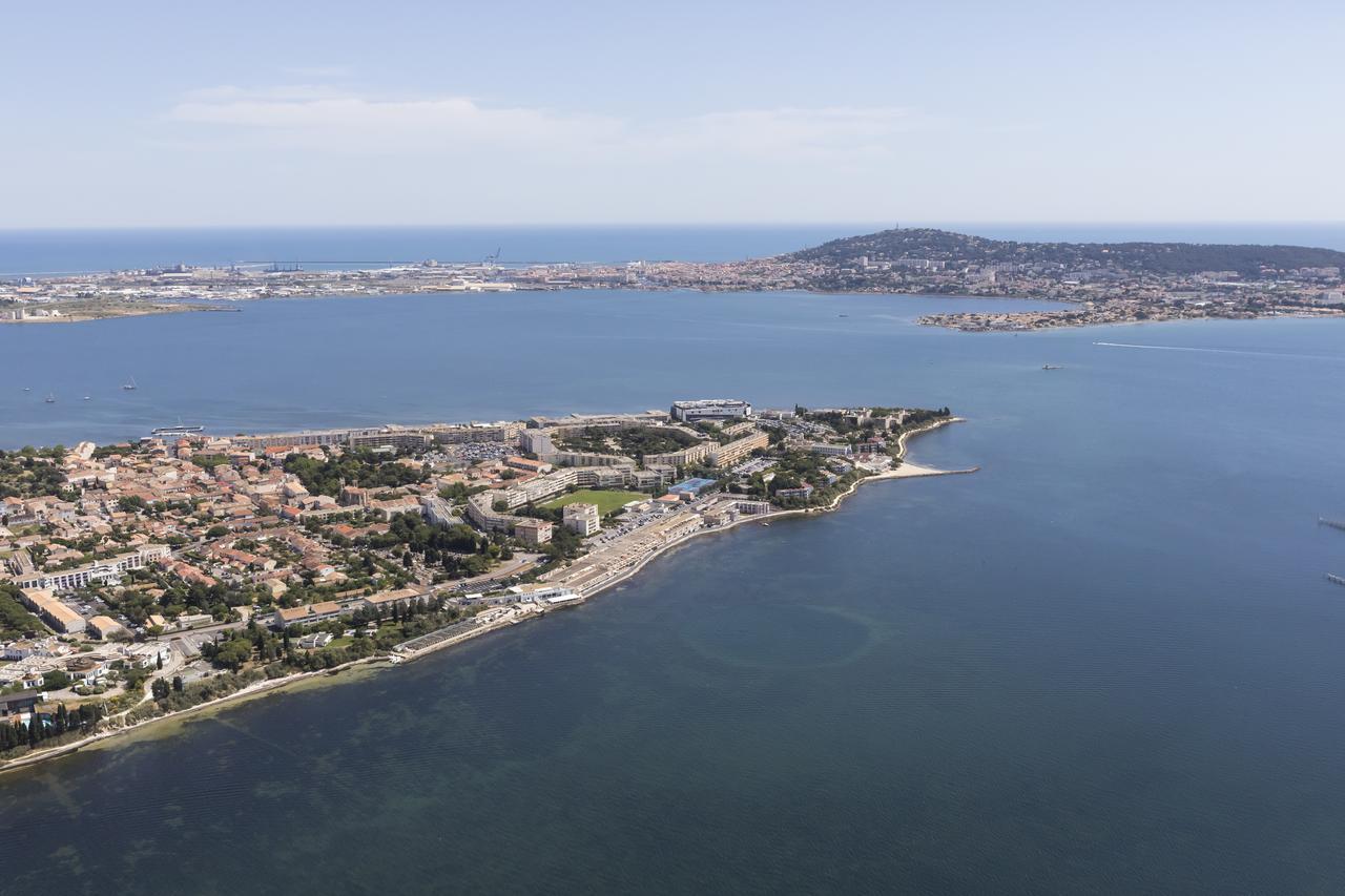 Logis Hotel Les Pins - Operalia Balaruc-les-Bains Buitenkant foto