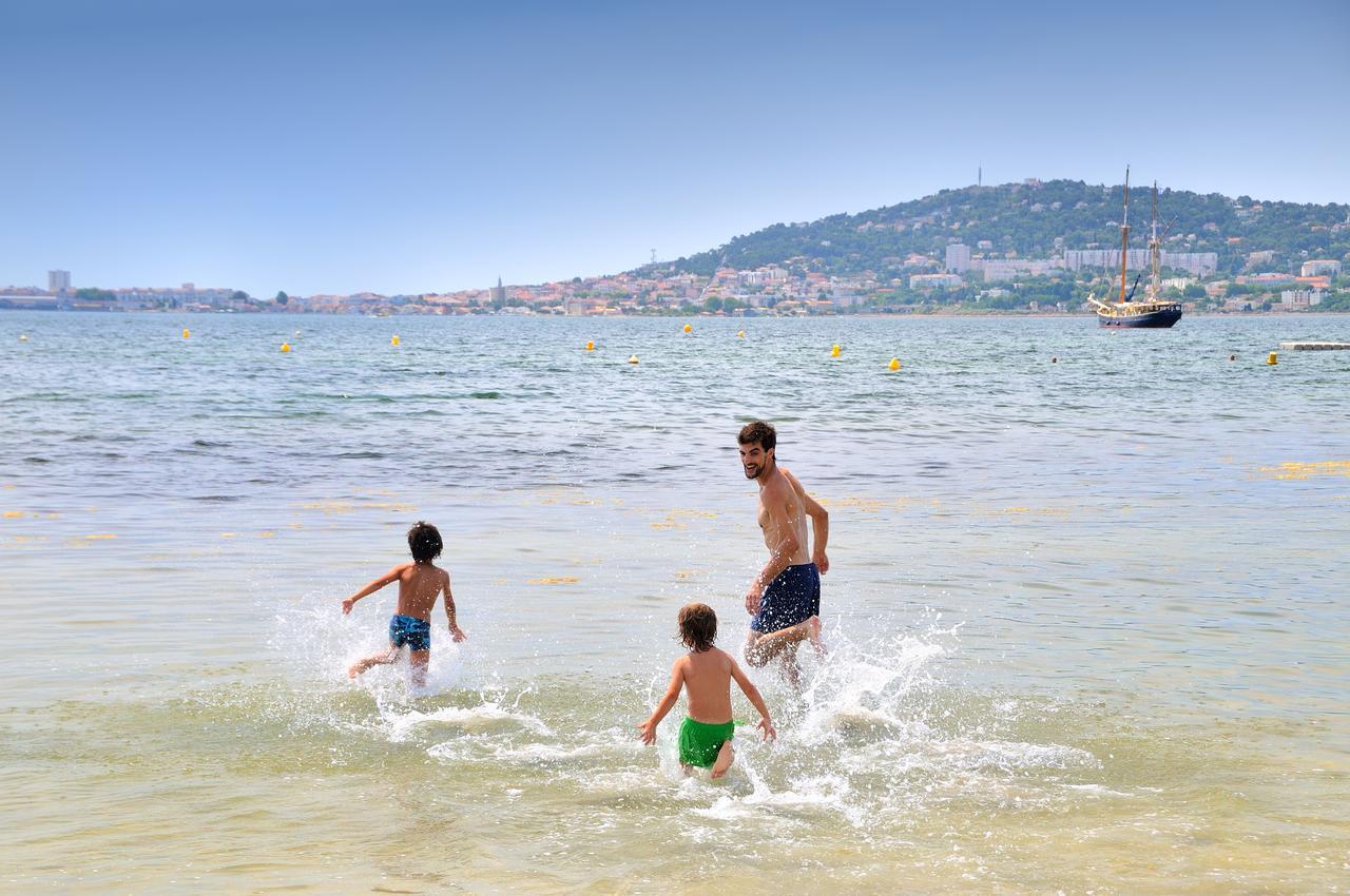 Logis Hotel Les Pins - Operalia Balaruc-les-Bains Buitenkant foto